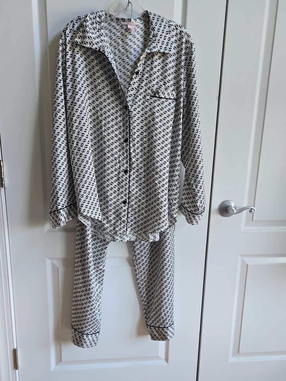 Victoria's Secret Printed Pajama Set